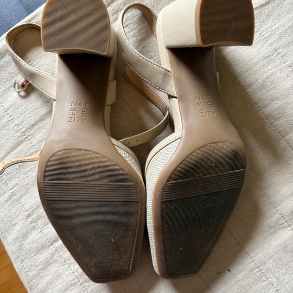 Wave Block Heel Pump | W 8.5 - Picture 4 of 5